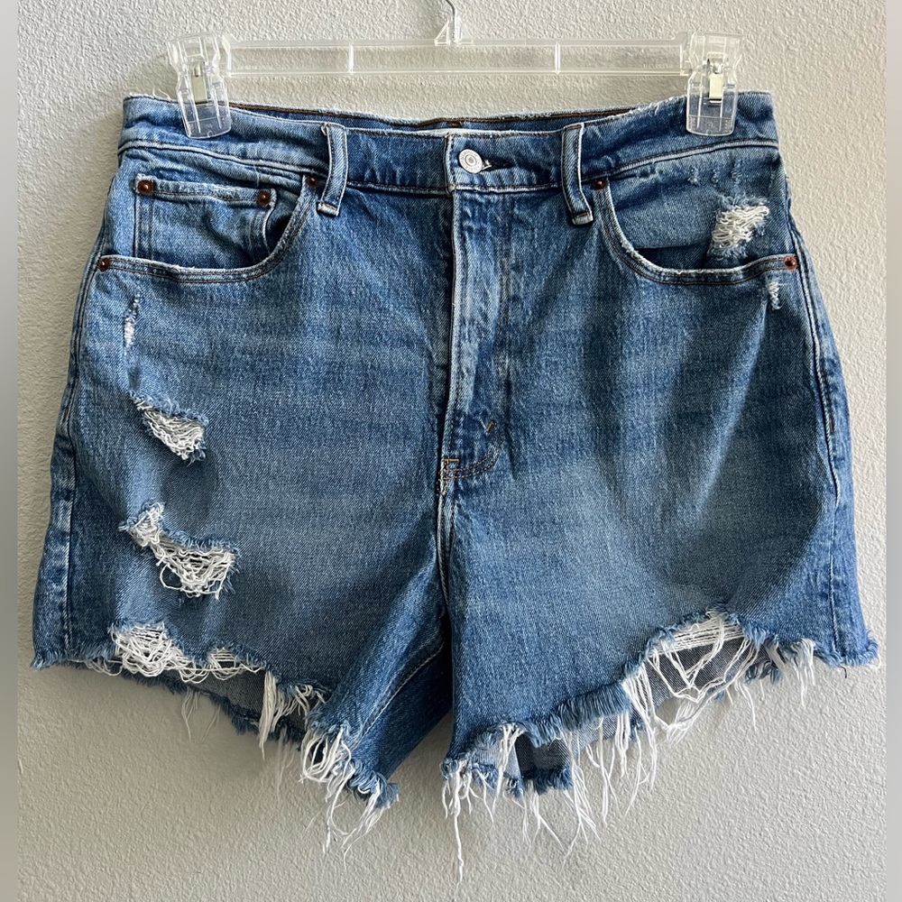 Abercrombie & Fitch 4” Mom Shorts High Rise